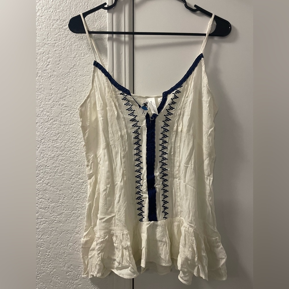 Society Girl EUC off-white and blue top